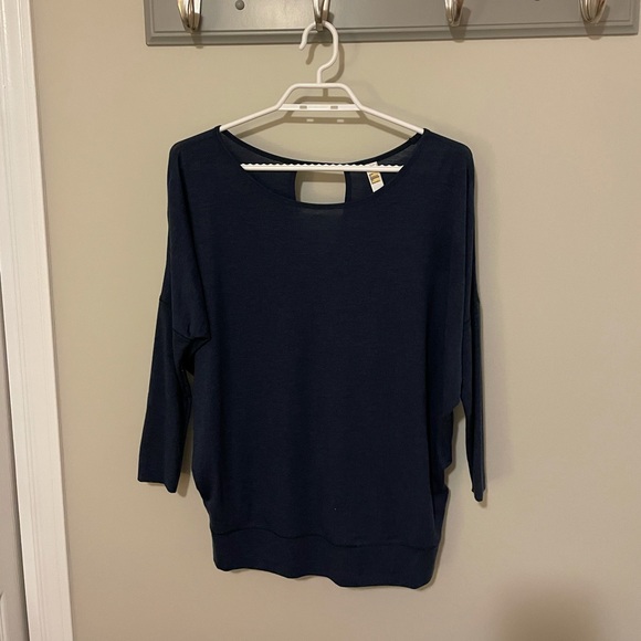 Lole Dark Blue 3/4 Sleeve Top - Picture 1 of 6